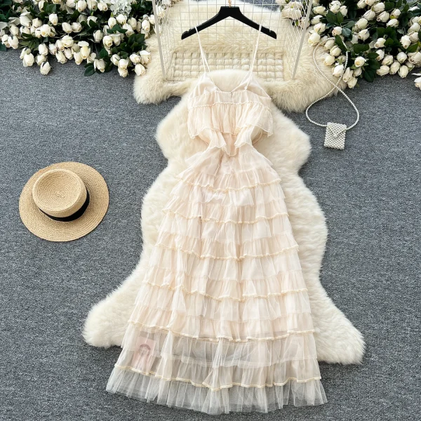 LW0600 Holiday Wind Niche Dress Women 2025 Spring Dress High-Waisted Cake Halter Fairy Backless Dress for the Beach - Image 5